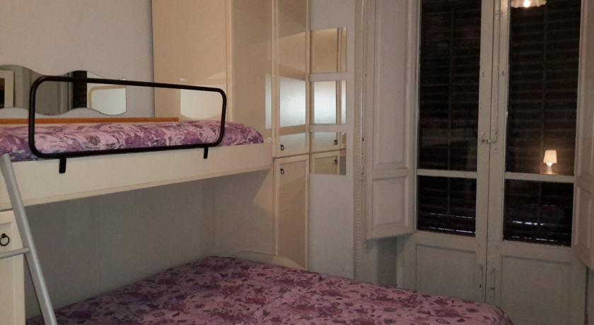 The Youth Rooms Палермо Екстериор снимка